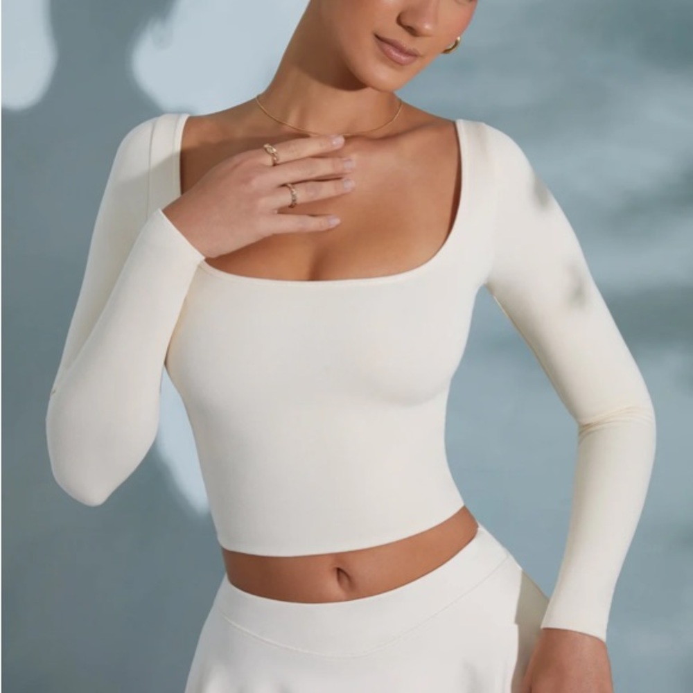 Rounded Square Neck Long Sleeve Top in Ivory